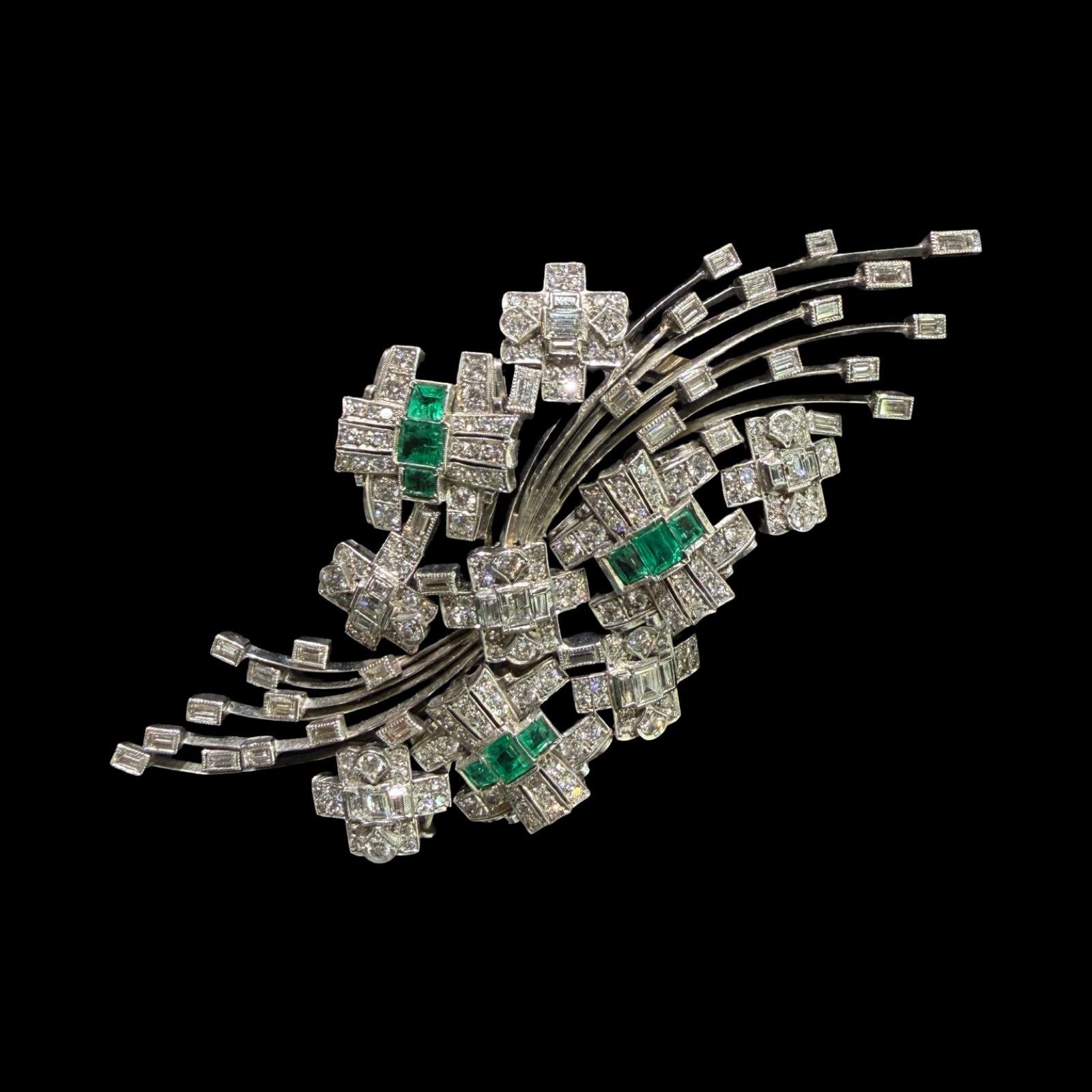 Estate — Vintage Diamond & Emerald Brooch